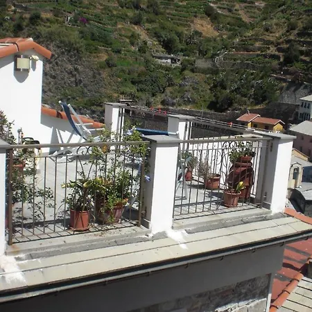 Giuli Vista Mare Vernazza