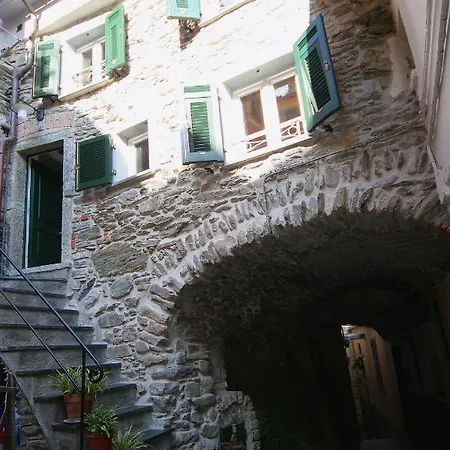 Giuli Vista Mare Vernazza