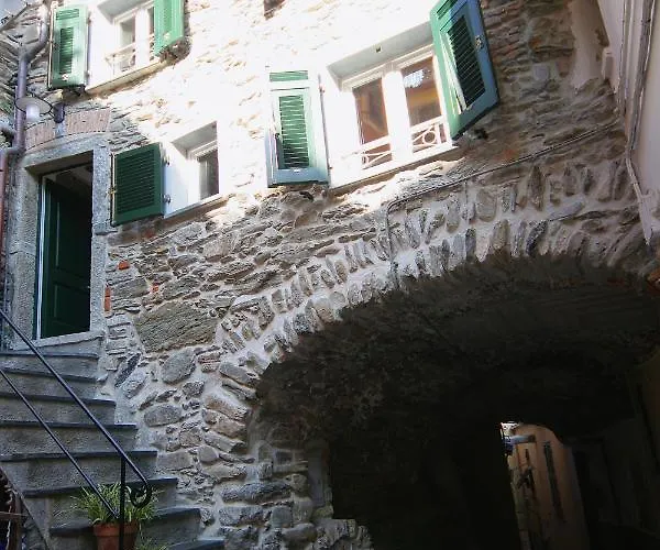 Giuli Vista Mare Vernazza