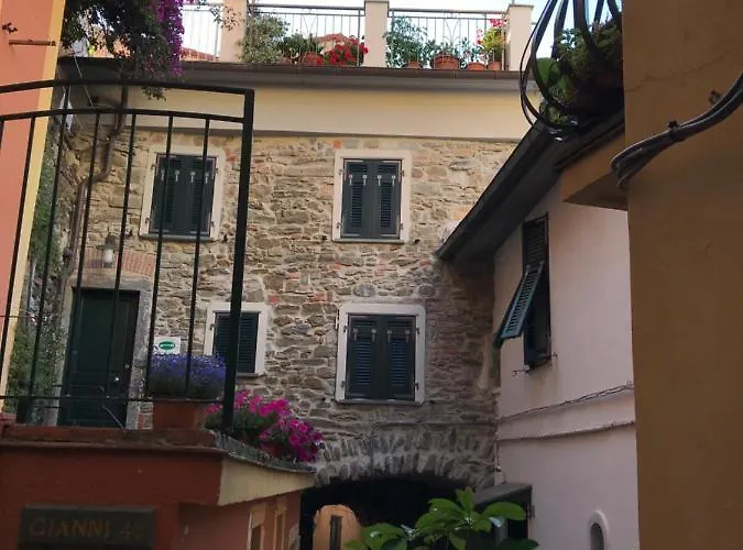 Giuli Vista Mare Vernazza